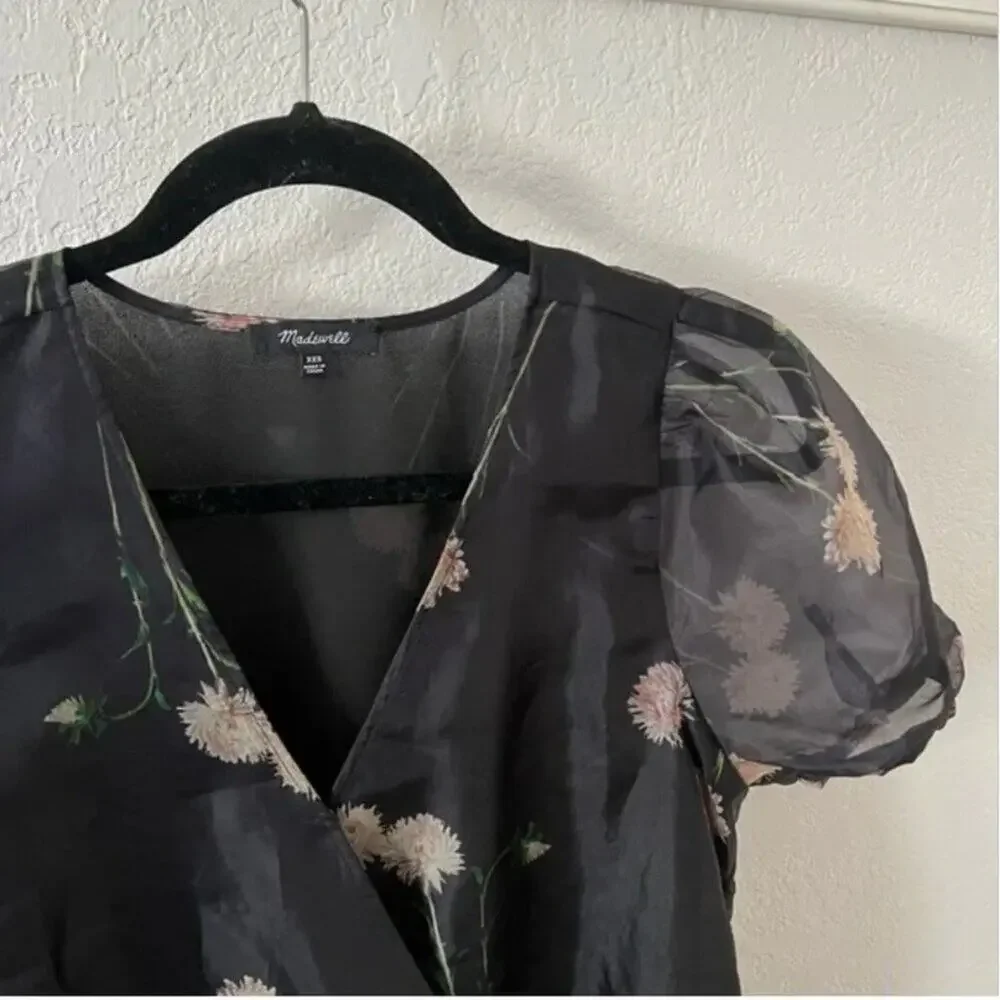 Madewell Silk Organza Puff-Sleeve Wrap Top in Aster Portrait